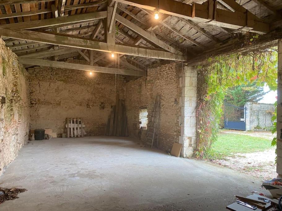 Uniquely Private Holiday Villa In The Charente Puyreaux Exterior photo